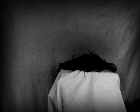 Hand coming from a box Vídeo Stock 34512574