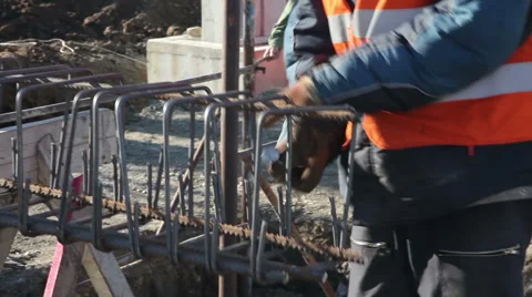 Hand doing tie wire the rebar Stock Footage 47851858