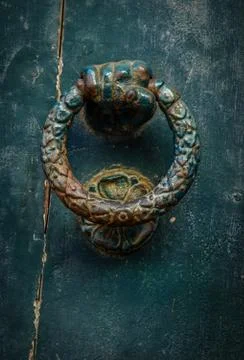 Hand door knocker Stock-Fotos