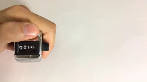 Hand down counting clicker machine 20 to 0 Stock Footage 125724597