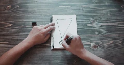 Hand drawing an exclamation point mark symbol, close-up, top view Video stock 260937719