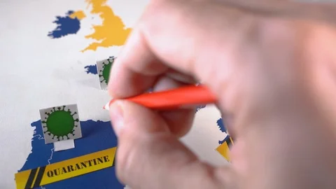 Hand drawing a red line between european countries, Coronavirus. 動画素材 126422664