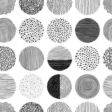 Hand drawn black, white circle seamless pattern. Doodle style abstracrt textured Illustrazione stock