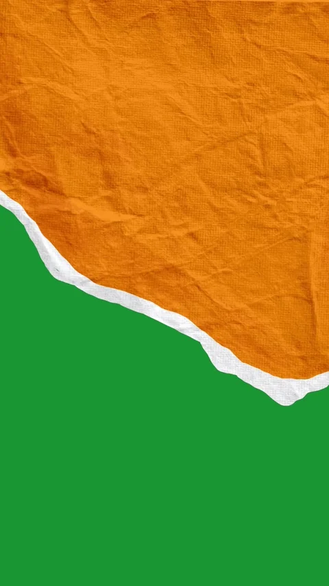 Hand-Drawn Paper Rip Vertical Transition on Green Screen Stock Footage 332445382