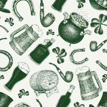 Hand drawn vector seamles pattern with leprechaun hat, clover, beer mug, barrel Stock-Illustration