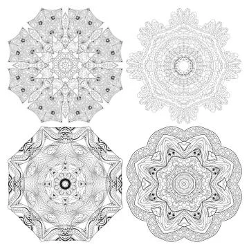 Hand drawn zentangle set of 4 mandalas for coloring page. Illustrazione stock