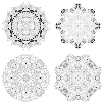 Hand drawn zentangle set of 4 mandalas for coloring page. Ilustração Stock