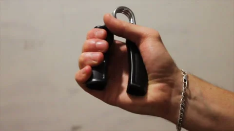 Hand expander in in the hands Video stock 68613954