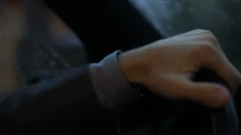 Hand on the handlebar while driving Video stock 32888600