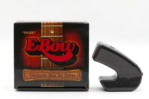 Hand-held EBow plus, electronic bow for guitars. Foto stock