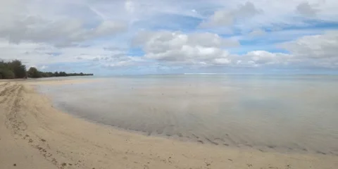 Hand hold still view look out from Cook Islands Rarotonga to south pacific withi Stock Footage 235312966