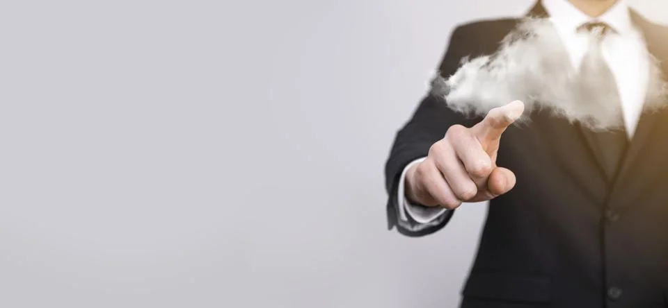 Hand holding icon cloud computing network and icon connection data informatio Foto stock