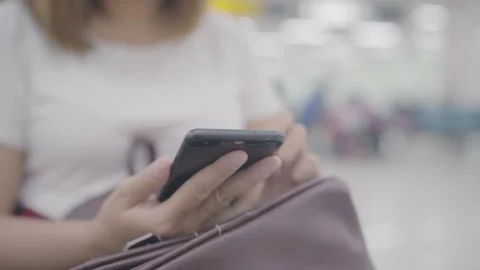 A hand holding a remote control 스톡 동영상 157868656