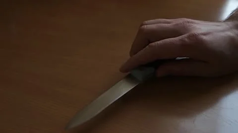Hand with knife 스톡 동영상 21511467