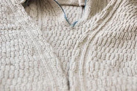 Hand-knit texture white wool sweater Фото