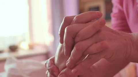Hand massage procedure in the spa salon. Massage your fingers and wrist at the Stock Footage 152949736