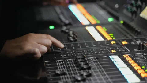 Hand on a mixing console 스톡 동영상 202307340