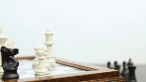 Hand Moves Chess 動画素材 98243136