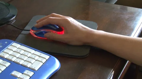Hand navigating with computer mouse Video stock 36381604