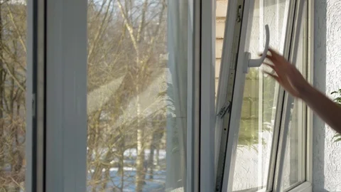 Hand opens and closes plastic window 스톡 동영상 89238081