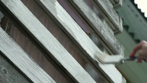 Hand with a paint brush 스톡 동영상 205713461