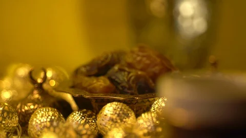 Hand Pick Date from Plate Video stock 128793216