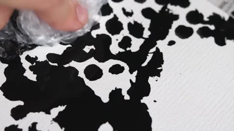 Hand printing ink pattern art with plastic bubble wrap Stock Footage 174737945