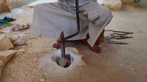 Hand processing of stone craftsmen Arab of Egypt Stock Footage 177028973
