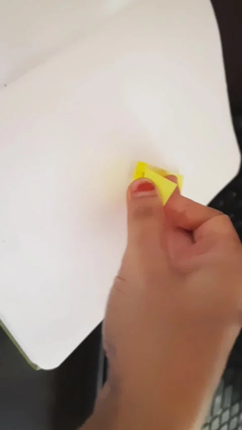 Hand Removing "Monday" Sticky Note from Sticky Note Pad – Weekly Planning Stock Footage 340147248