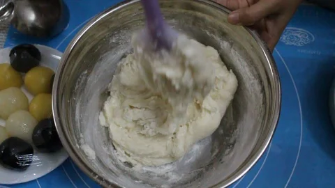 Hand with rice flour Stock Footage 91248554