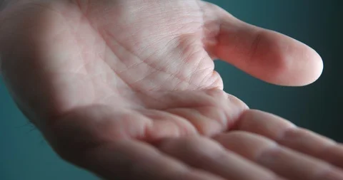 Hand sanitizing gel slow motion 4K Видео 127927841