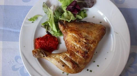 Hand serving a chicken wing Stock-Footage 47210905