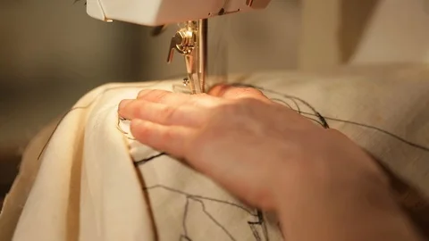 Hand sewing machine close up Stock Footage 91069402