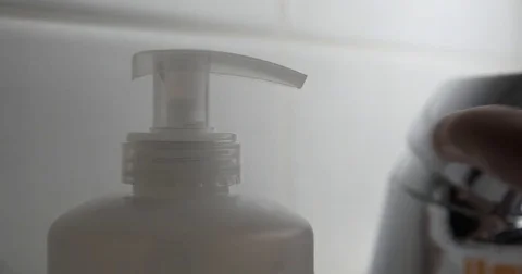 Hand soap slowmotion Stock Footage 82076068