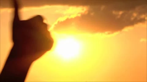 Hand in the sun Stock-Footage 10114664