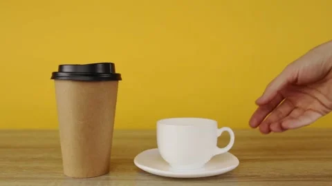 Hand takes cup of coffee Stock-Footage 150401939