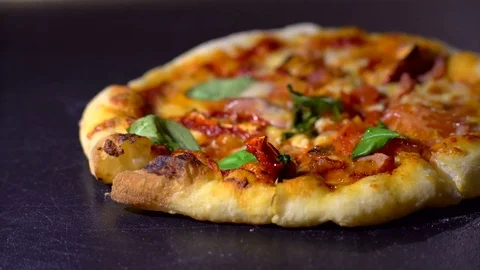 Hand taking crispy cheese pizza slice Vidéo 74761764