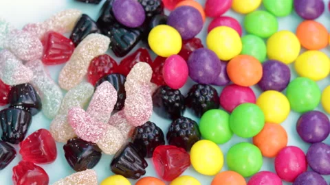 Hand taking one candy from stack of gummy bears,jelly candies Vidéo 202600801