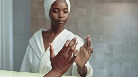 Hand touch button on the mirror Stock-Footage 107328180