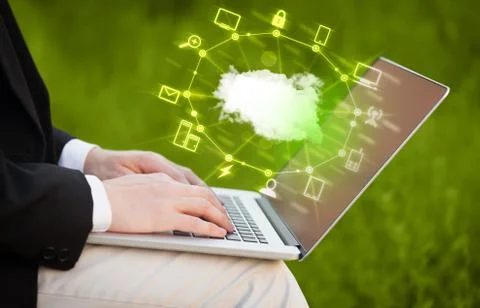 Hand working with a Cloud Computing diagram 库存照片