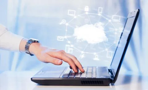 Hand working with a Cloud Computing diagram Stockfoto's