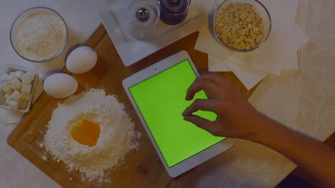 Hand working with iPad. Ready for post-production Stock Footage 91332568