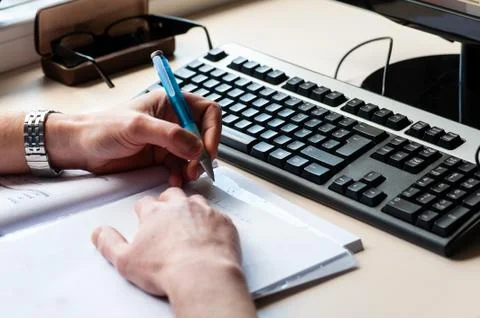 Hand writing with keyboard Foto stock