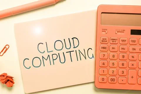 Hand writing sign Cloud Computing. Business concept storing and accessing data Foto stock