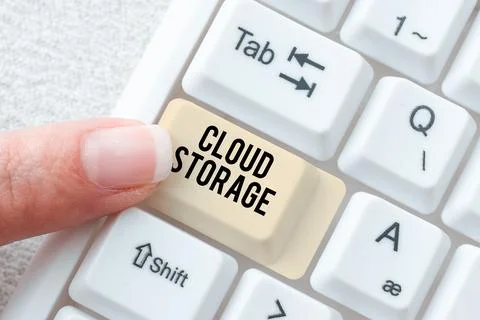 Hand writing sign Cloud Storage. Business overview computing connect devices to Foto stock