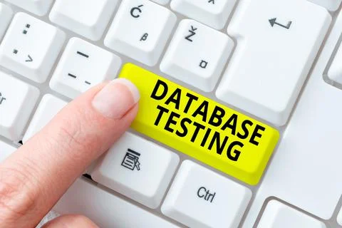 Hand writing sign Database Testing. Business showcase involves the retrieved Stockfoto's