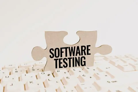 Hand writing sign Software Testing. Business approach evaluate the functionality Stockfoto's