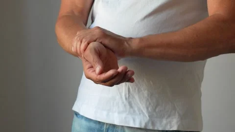 Hand5 Stock Footage 337547029