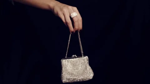 Handbag of jewelry. Video stock 93799574