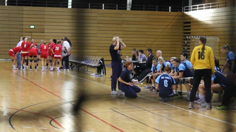 Handball time out Stock-Footage 31670164